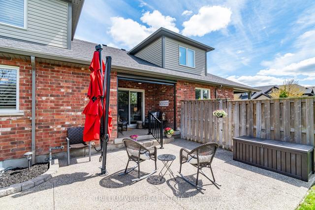 23 Annmoore Cres, Townhouse with 3 bedrooms, 4 bathrooms and 4 parking in Guelph ON | Image 28