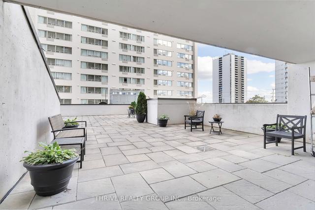 402 - 380 King St, Condo with 2 bedrooms, 2 bathrooms and 1 parking in London ON | Image 24