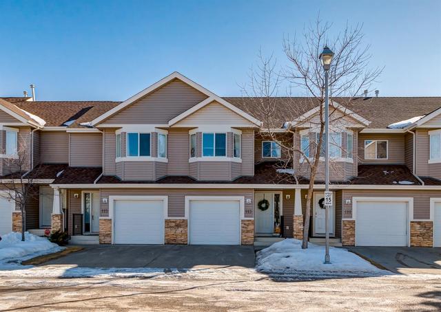 113 Royal Oak Gardens Nw, Home with 3 bedrooms, 1 bathrooms and 2 parking in Calgary AB | Image 1
