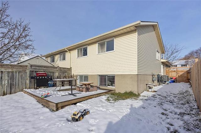 583 Whistler Terr, House semidetached with 3 bedrooms, 1 bathrooms and 2 parking in Kingston ON | Image 24