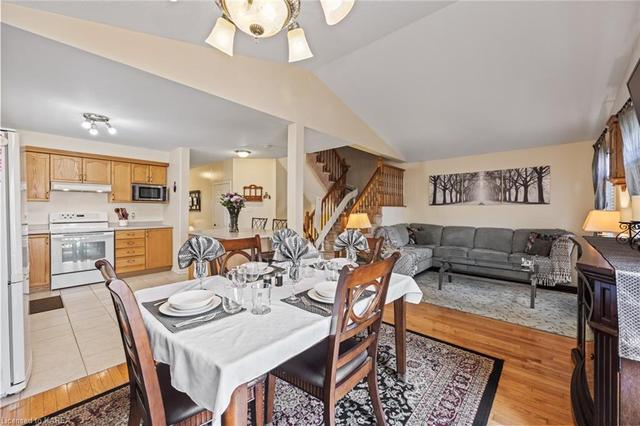 1028 Rainbow Cres, House detached with 3 bedrooms, 2 bathrooms and 3 parking in Kingston ON | Image 8