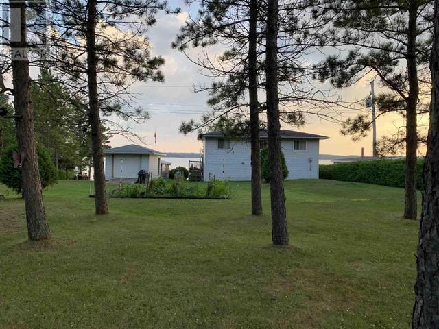 9195 Kamiskotia Rd, House detached with 3 bedrooms, 2 bathrooms and null parking in Timmins ON | Image 4