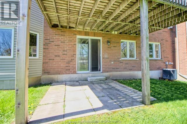 121 Ferguson Dr, House attached with 2 bedrooms, 3 bathrooms and null parking in Woodstock ON | Image 34