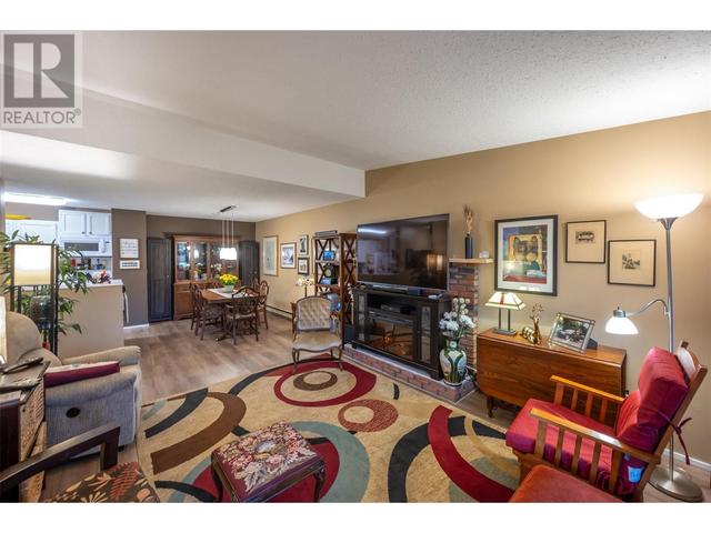403 - 740 Winnipeg St, Condo with 2 bedrooms, 2 bathrooms and 1 parking in Penticton BC | Image 8