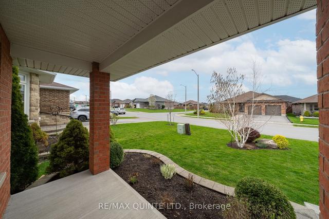 13 Vertis Ct, House detached with 3 bedrooms, 2 bathrooms and 4 parking in Belleville ON | Image 12