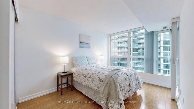 1112 - 15 Singer Ct, Condo with 1 bedrooms, 2 bathrooms and 1 parking in Toronto ON | Image 7