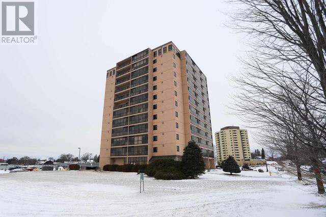 89 Pine St # 901, Condo with 2 bedrooms, 1 bathrooms and null parking in Sault Ste. Marie ON | Image 2