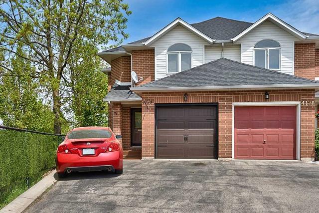 4130 Foxwood Dr, House semidetached with 3 bedrooms, 3 bathrooms and 3 parking in Burlington ON | Image 1