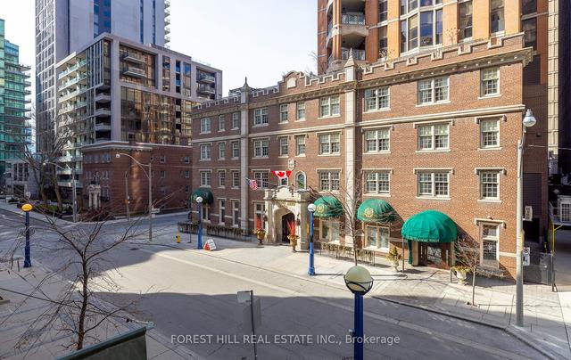 204 - 8 Sultan St, Condo with 2 bedrooms, 2 bathrooms and 1 parking in Toronto ON | Image 32
