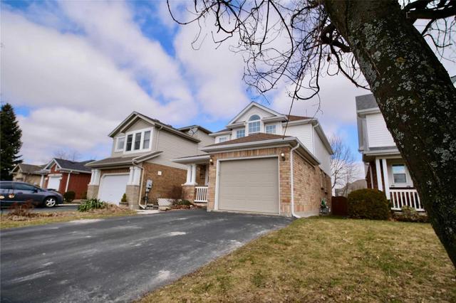 178 Rickson Ave, House detached with 3 bedrooms, 2 bathrooms and 2 parking in Guelph ON | Image 2
