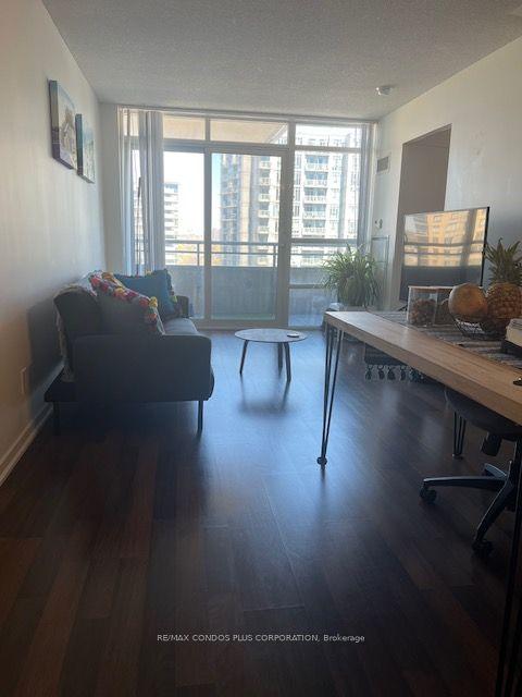 1521 - 38 Joe Shuster Way, Condo with 2 bedrooms, 1 bathrooms and 0 parking in Toronto ON | Image 14