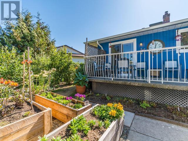 295 Larkspur Pl, House detached with 3 bedrooms, 2 bathrooms and 2 parking in Parksville BC | Image 49
