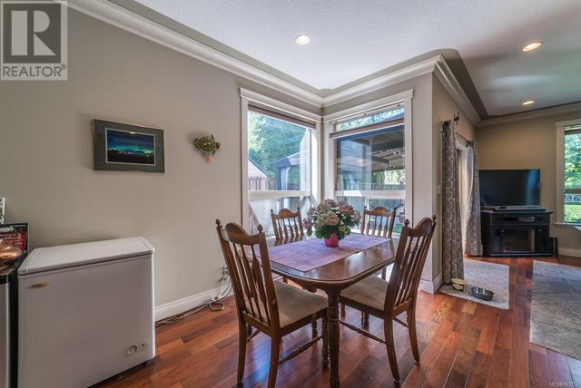 5194 Dunster Rd, House detached with 3 bedrooms, 3 bathrooms and 2 parking in Nanaimo BC | Image 6
