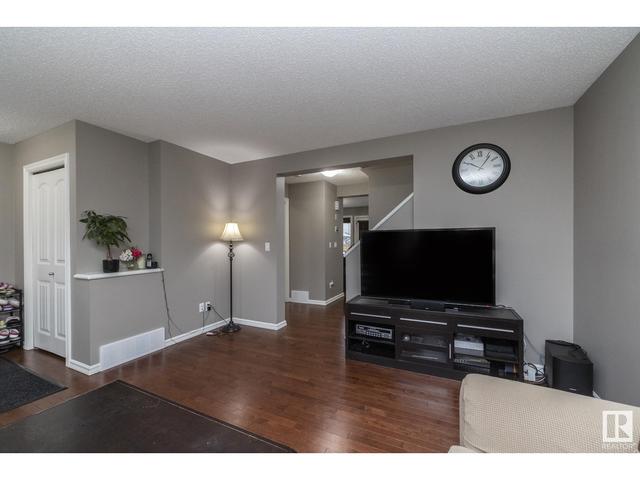 1880 32 St Nw, House detached with 3 bedrooms, 2 bathrooms and null parking in Edmonton AB | Image 9