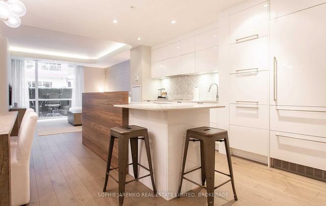 th24 - 30 Nelson St, Townhouse with 3 bedrooms, 3 bathrooms and 2 parking in Toronto ON | Image 4