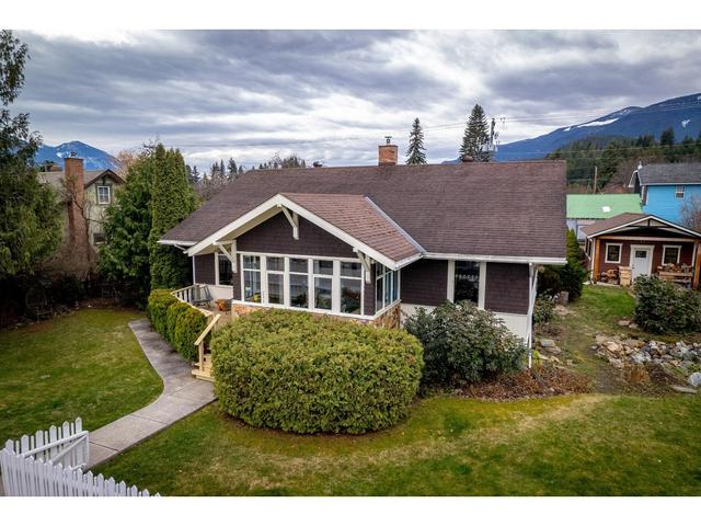 311 Front St, House detached with 3 bedrooms, 2 bathrooms and 4 parking in Kaslo BC | Image 68