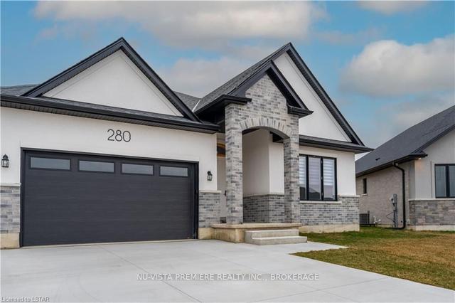 288 Stathis Blvd, House detached with 3 bedrooms, 3 bathrooms and 4 parking in Sarnia ON | Image 23