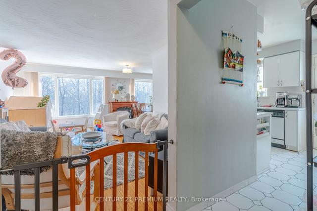 9 Northover St, House semidetached with 3 bedrooms, 3 bathrooms and 2 parking in Toronto ON | Image 37