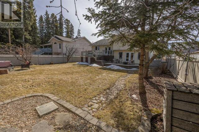 4136 4 Avenue, House detached with 4 bedrooms, 3 bathrooms and 2 parking in Edson AB | Image 36
