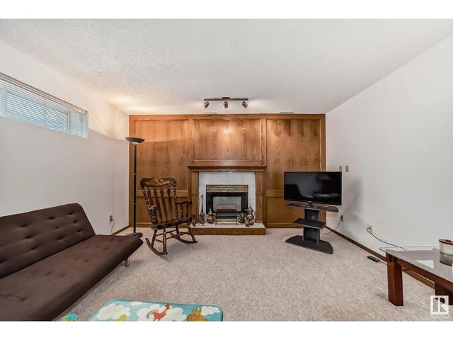 4003 38a Ave Nw, House detached with 3 bedrooms, 2 bathrooms and 4 parking in Edmonton AB | Image 30