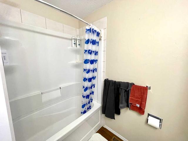 192 Chippewa Cres W, Home with 4 bedrooms, 2 bathrooms and 2 parking in Lethbridge AB | Image 11