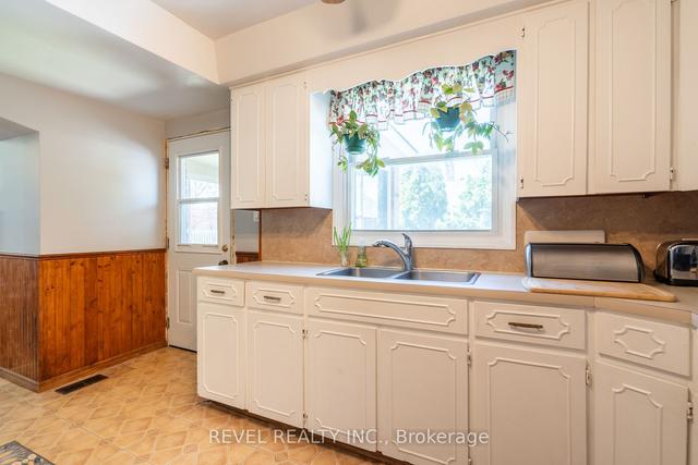 160 E 31st St, House detached with 4 bedrooms, 1 bathrooms and 6 parking in Hamilton ON | Image 10