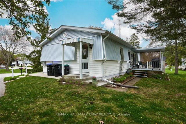 5 Fir Ct, House detached with 2 bedrooms, 2 bathrooms and 2 parking in Innisfil ON | Image 7