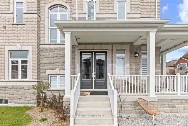 129 Pine Hill Cres, House detached with 4 bedrooms, 4 bathrooms and 4 parking in Aurora ON | Image 33