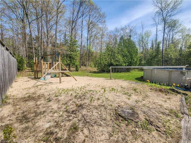 27 Hemlock Rd, House detached with 3 bedrooms, 2 bathrooms and 6 parking in South Bruce Peninsula ON | Image 8