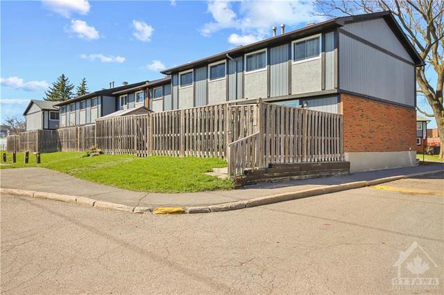b - 426 Moodie Drive, Townhouse with 3 bedrooms, 2 bathrooms and 1 parking in Ottawa ON | Image 30