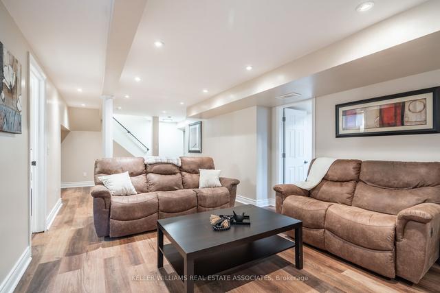 7 Chatsworth Cres, House detached with 3 bedrooms, 4 bathrooms and 4 parking in Hamilton ON | Image 24