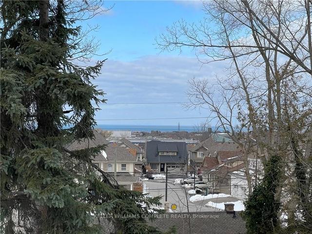 271 A Main St W, House detached with 3 bedrooms, 3 bathrooms and 7 parking in Grimsby ON | Image 31