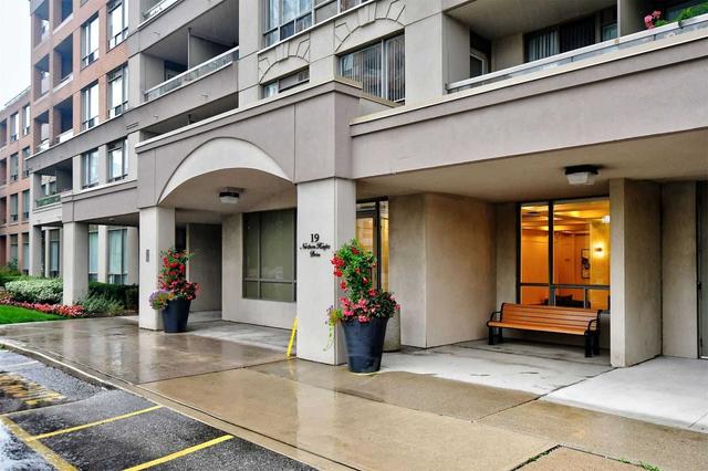 111 - 19 Northern Heights Dr, Condo with 2 bedrooms, 2 bathrooms and 1 parking in Richmond Hill ON | Image 12