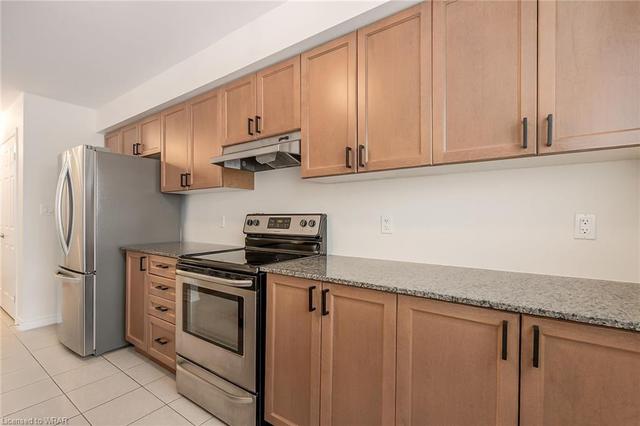 121 - 552 Goldenrod Lane Lane, House attached with 3 bedrooms, 2 bathrooms and 2 parking in Kitchener ON | Image 30