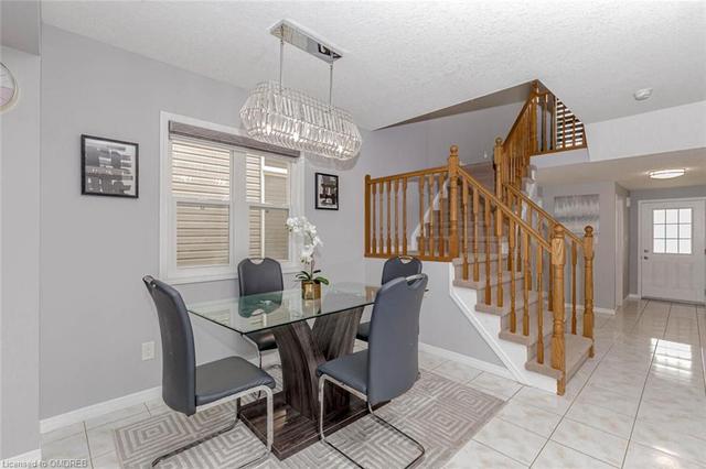 378 Parkvale Dr, House detached with 3 bedrooms, 2 bathrooms and 5 parking in Kitchener ON | Image 26