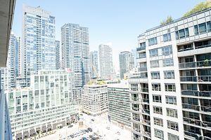 1617 - 352 Front St W, Condo with 1 bedrooms, 1 bathrooms and 0 parking in Toronto ON | Image 2