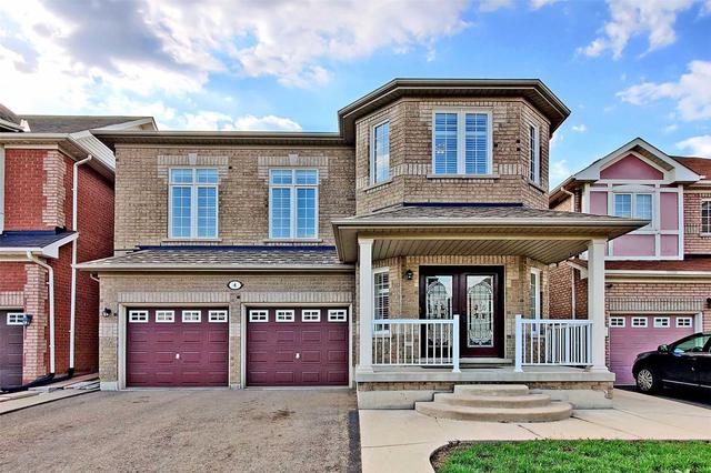4 Foxhollow Rd, House detached with 3 bedrooms, 3 bathrooms and 4 parking in Brampton ON | Image 1