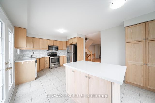 49 Devineridge Ave, House semidetached with 3 bedrooms, 3 bathrooms and 3 parking in Ajax ON | Image 10