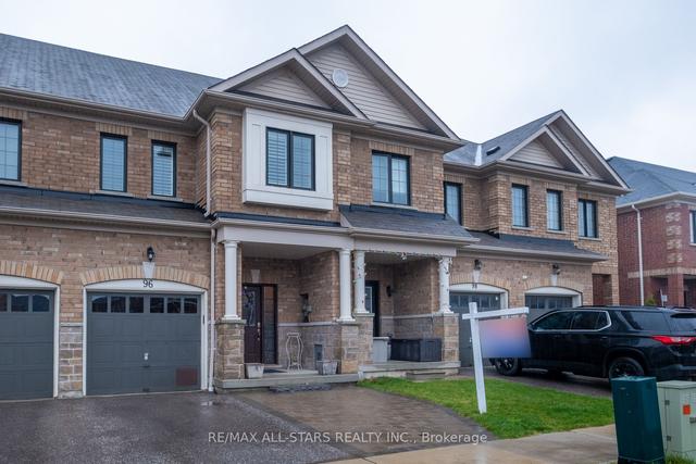 96 Underwood Dr, House attached with 3 bedrooms, 4 bathrooms and 2 parking in Whitby ON | Image 1