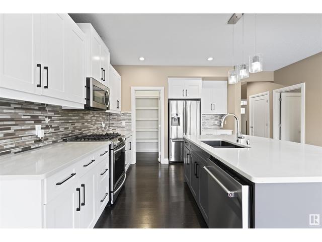 4735 Crabapple Ru Sw, House detached with 6 bedrooms, 4 bathrooms and null parking in Edmonton AB | Image 13