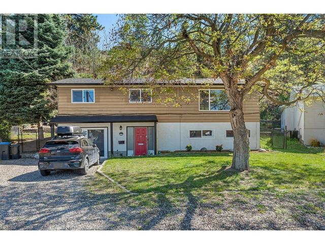 963 Fuchsia Rd, House detached with 5 bedrooms, 2 bathrooms and 3 parking in Kelowna BC | Image 1