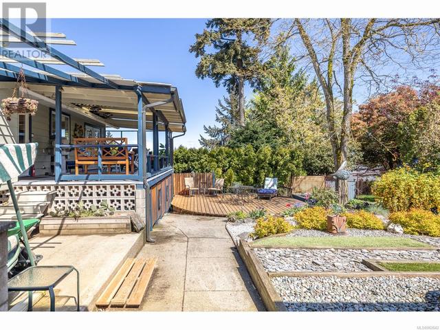 5518 Clipper Dr, House detached with 4 bedrooms, 3 bathrooms and 6 parking in Nanaimo BC | Image 3