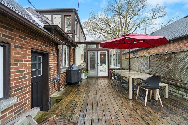 909 Royal York Rd, House detached with 3 bedrooms, 3 bathrooms and 5 parking in Toronto ON | Image 28