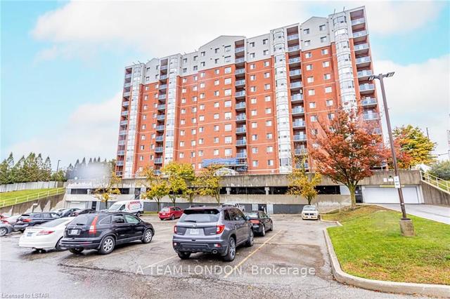 1209 - 30 Chapman Ct, Condo with 2 bedrooms, 2 bathrooms and 1 parking in London ON | Image 11