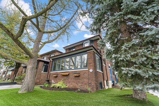 319 Windermere Ave, House detached with 3 bedrooms, 2 bathrooms and 2 parking in Toronto ON | Image 1