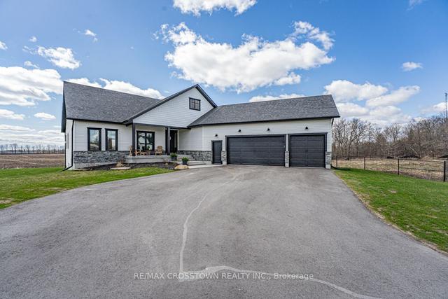 15 Best Crt, House detached with 4 bedrooms, 3 bathrooms and 9 parking in Oro Medonte ON | Image 1
