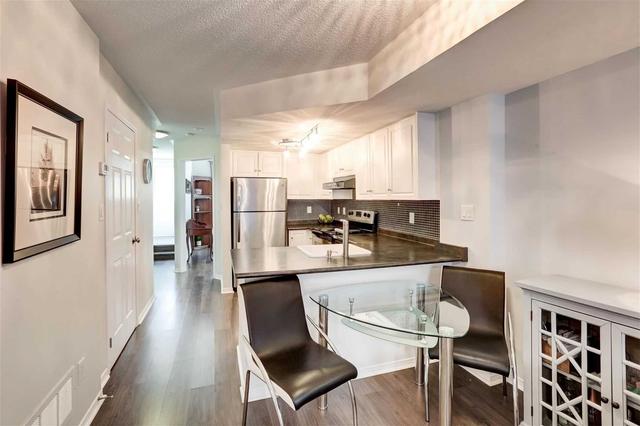 25 - 31 Foundry Ave, Townhouse with 3 bedrooms, 2 bathrooms and 1 parking in Toronto ON | Image 16