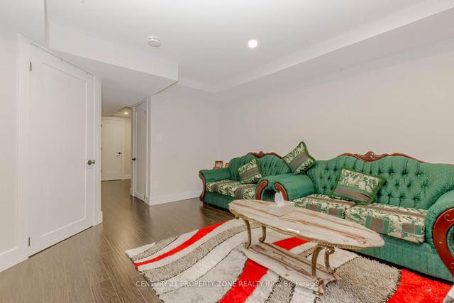 4 Carisbrooke Ct, Townhouse with 3 bedrooms, 3 bathrooms and 2 parking in Brampton ON | Image 26