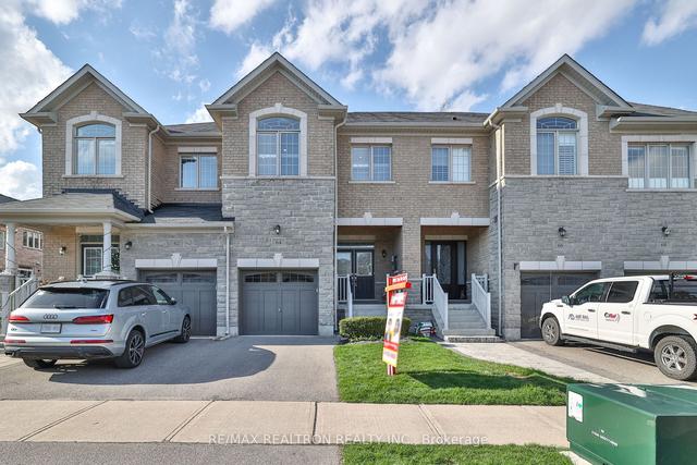 64 Paper Mills Cres, House attached with 4 bedrooms, 3 bathrooms and 2 parking in Richmond Hill ON | Image 12