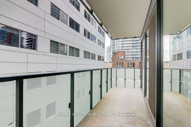603 - 101 Peter St, Condo with 1 bedrooms, 1 bathrooms and 0 parking in Toronto ON | Image 3